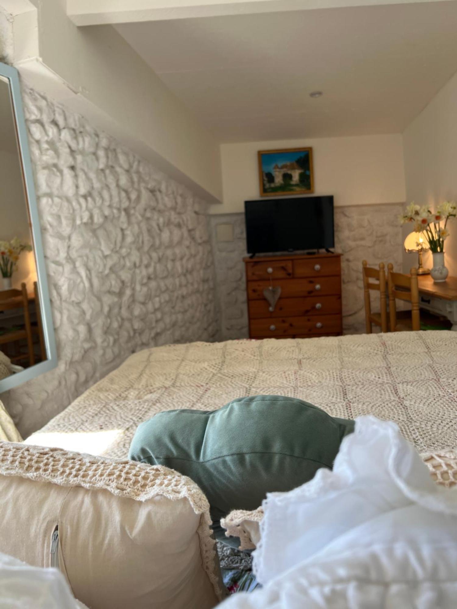 Saint-Romain  Entire Apartment With Swimming Pool Near Aubeterre מראה חיצוני תמונה